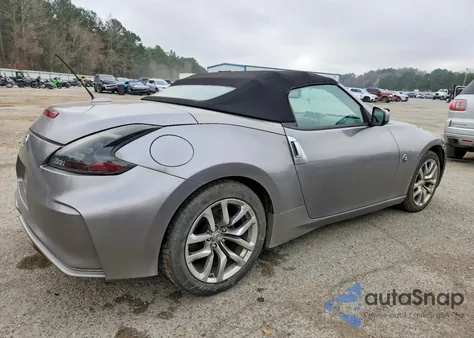 2010 Nissan 370Z z USA, uszkodzony, nr VIN JN1AZ4FH7AM301232